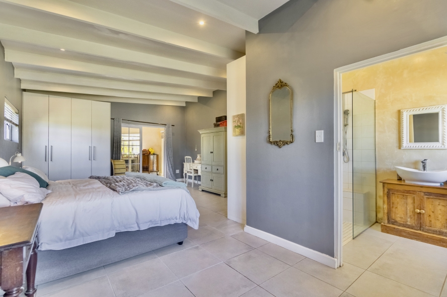 4 Bedroom Property for Sale in Cape Farms Western Cape